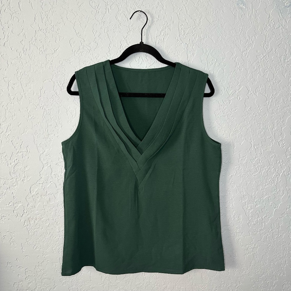 Sleeveless Hunter Green Dress Blouse | Size L | 100% Polyester